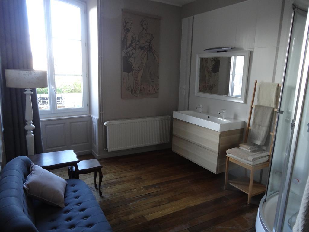 La Bromontoise Chambres D'Hotes Pontgibaud Zimmer foto